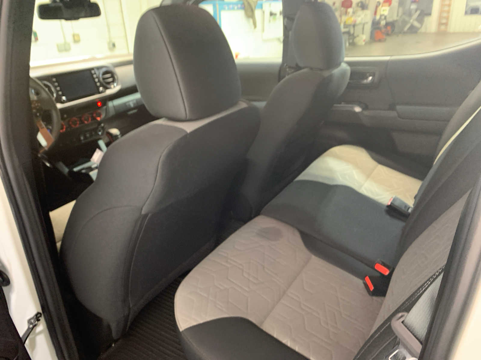 2023 Toyota Tacoma TRD Double Cab V6 photo 4