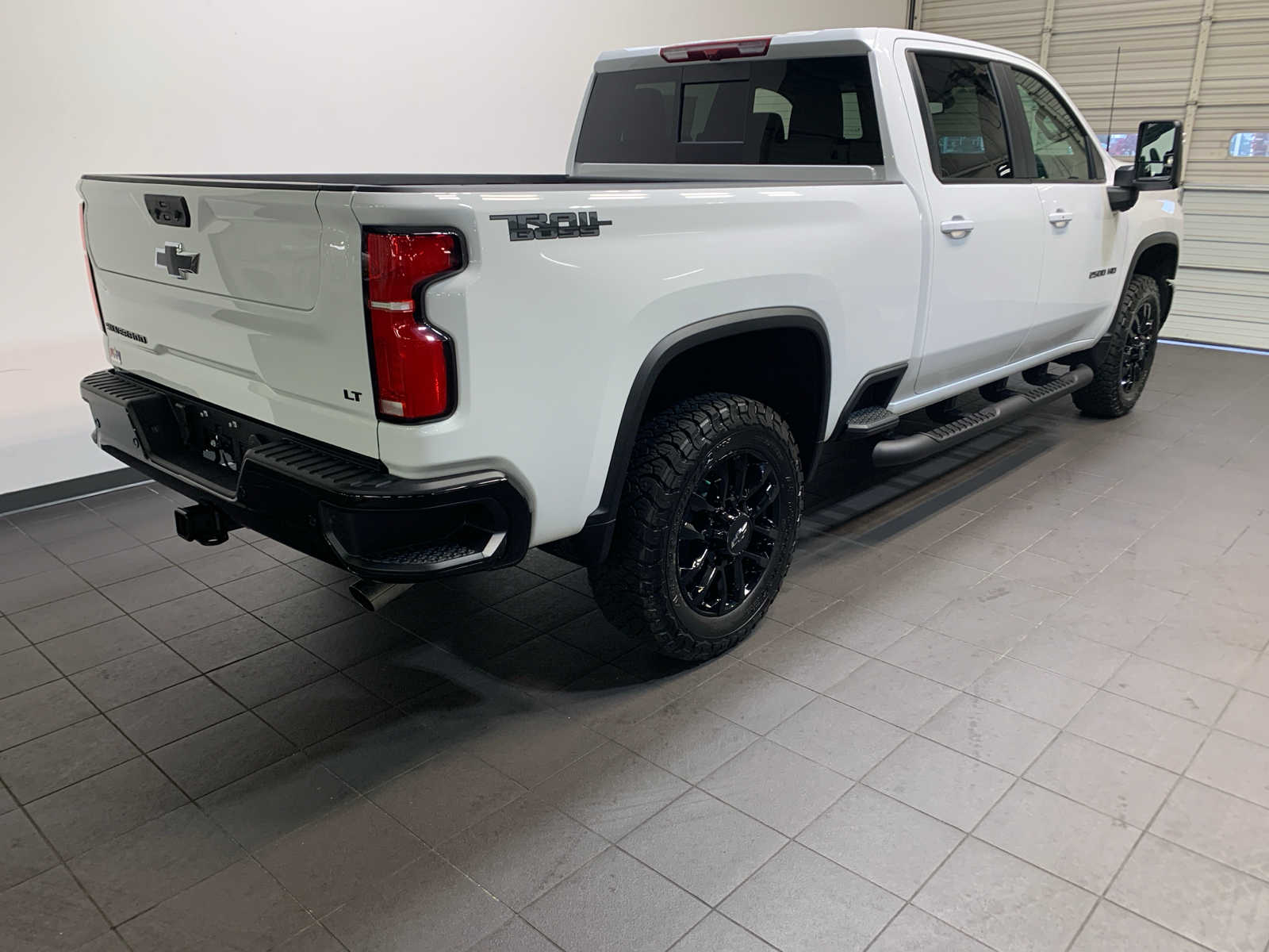 2025 Chevrolet Silverado 2500HD LT photo 3