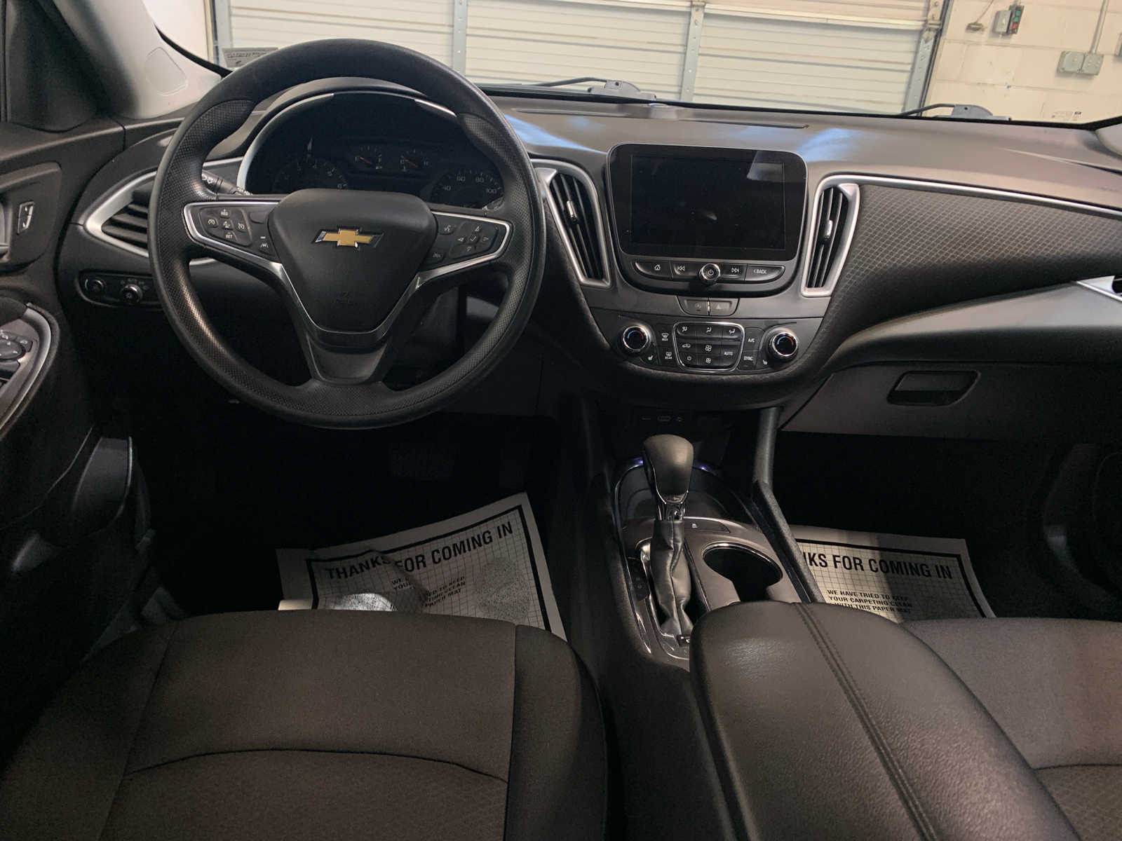 2023 Chevrolet Malibu 1LT photo 3