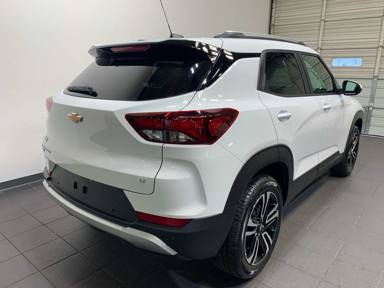 2026 Chevrolet Trailblazer LT photo 2