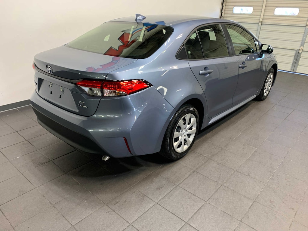 Used 2025 Toyota Corolla Hybrid LE Sedan