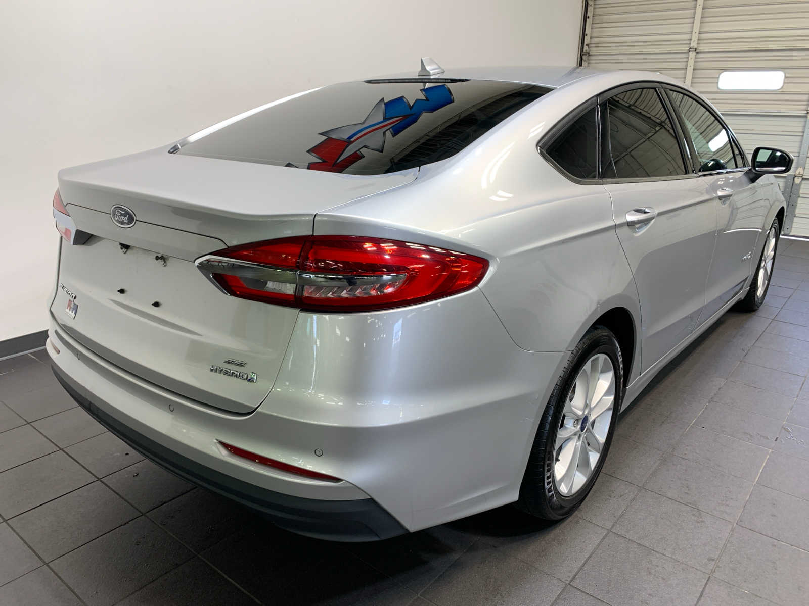 2019 Ford Fusion Hybrid SE photo 3