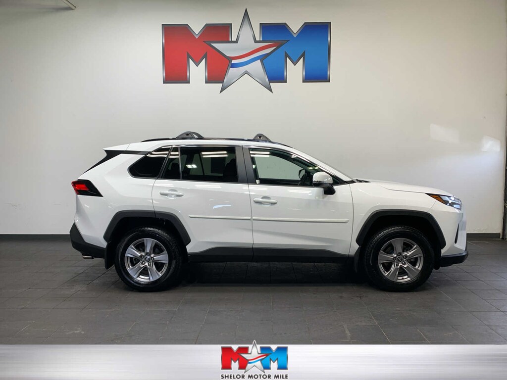 Used 2022 Toyota RAV4 XLE SUV