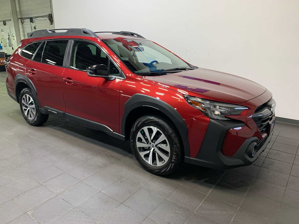 Used 2025 Subaru Outback Premium SUV