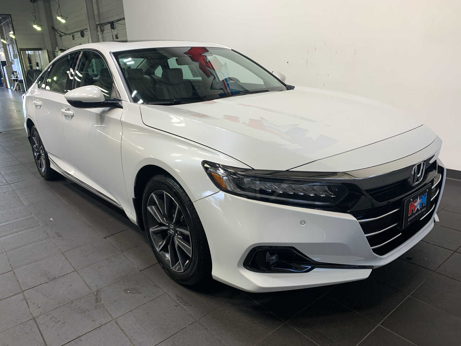 2021 Honda Accord EX-L 1.5T photo 2