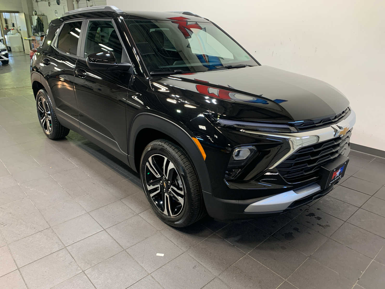 2026 Chevrolet Trailblazer LT photo 2