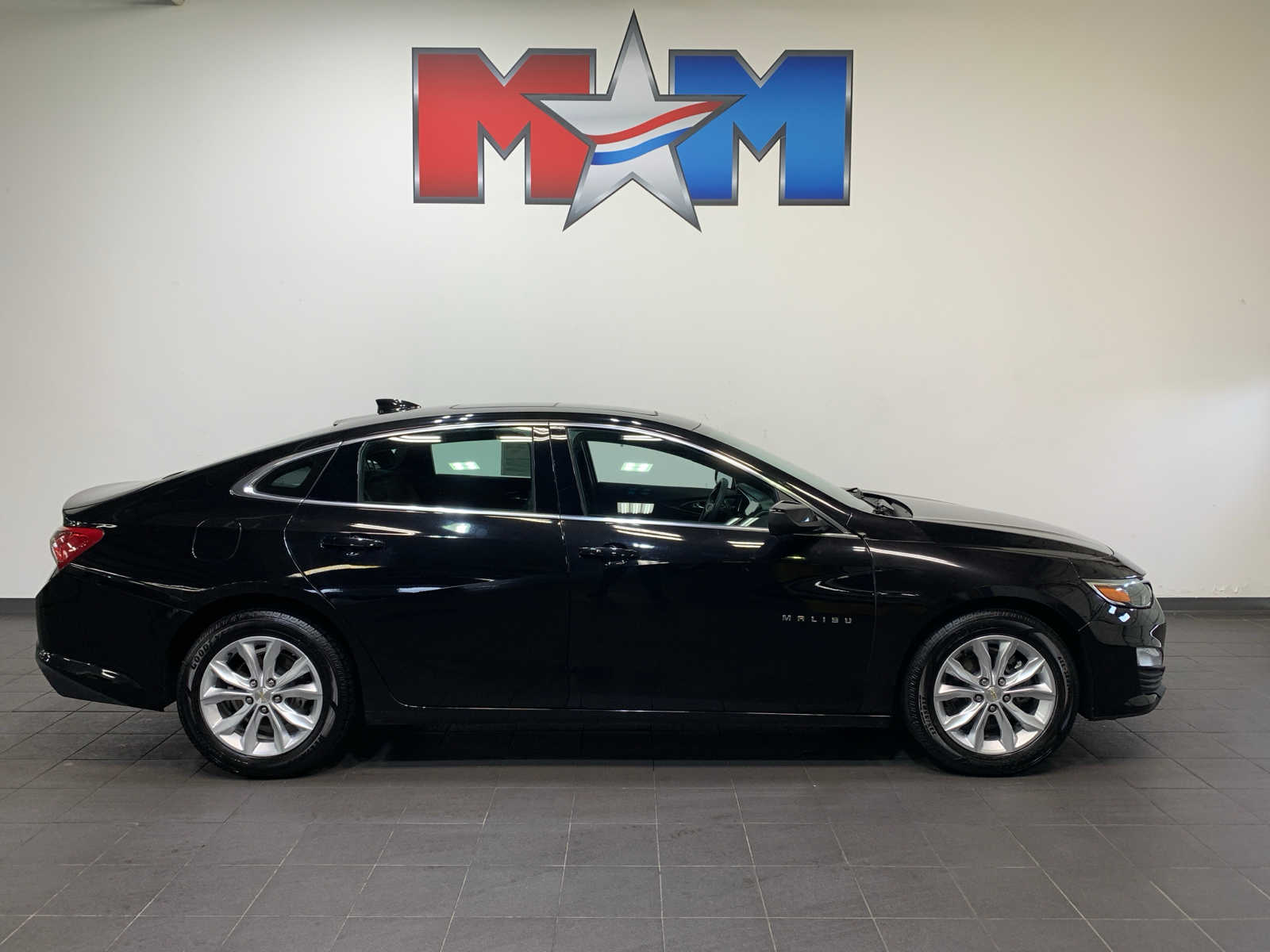 2022 Chevrolet Malibu 1LT photo 3