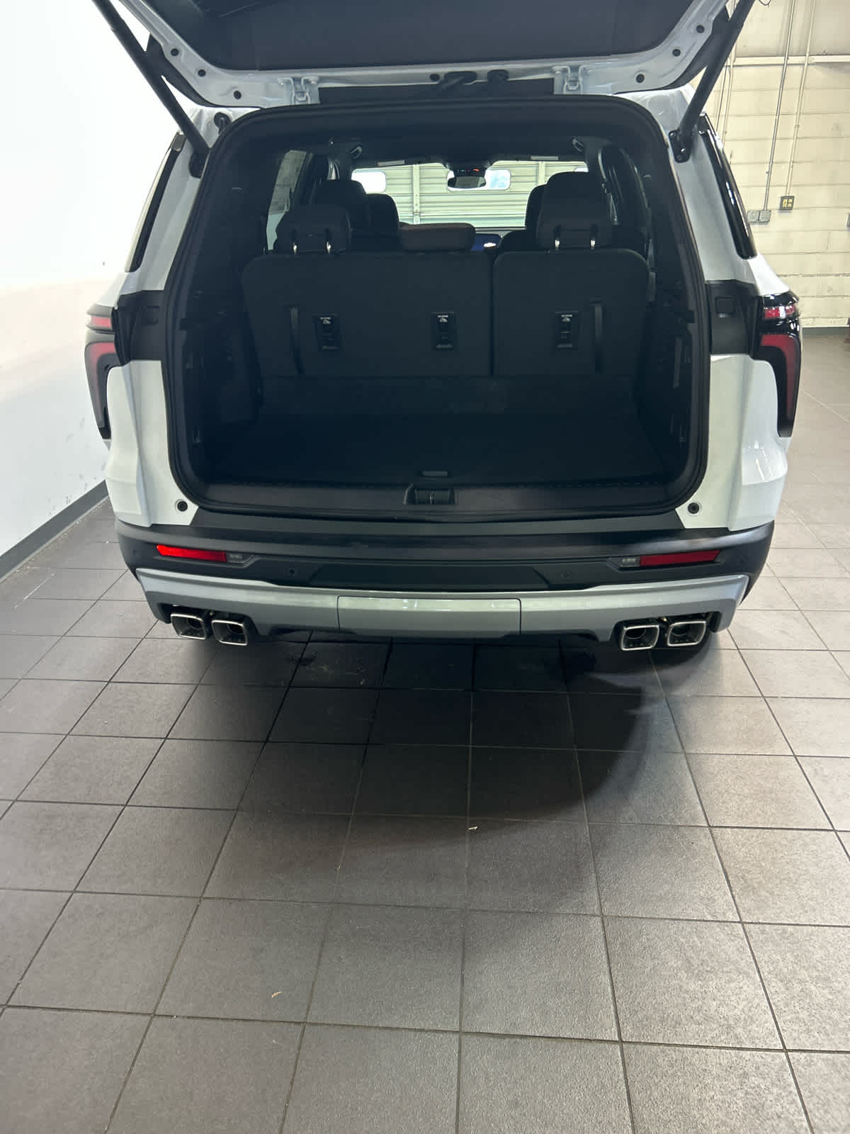 2026 Chevrolet Traverse LT - Photo 10