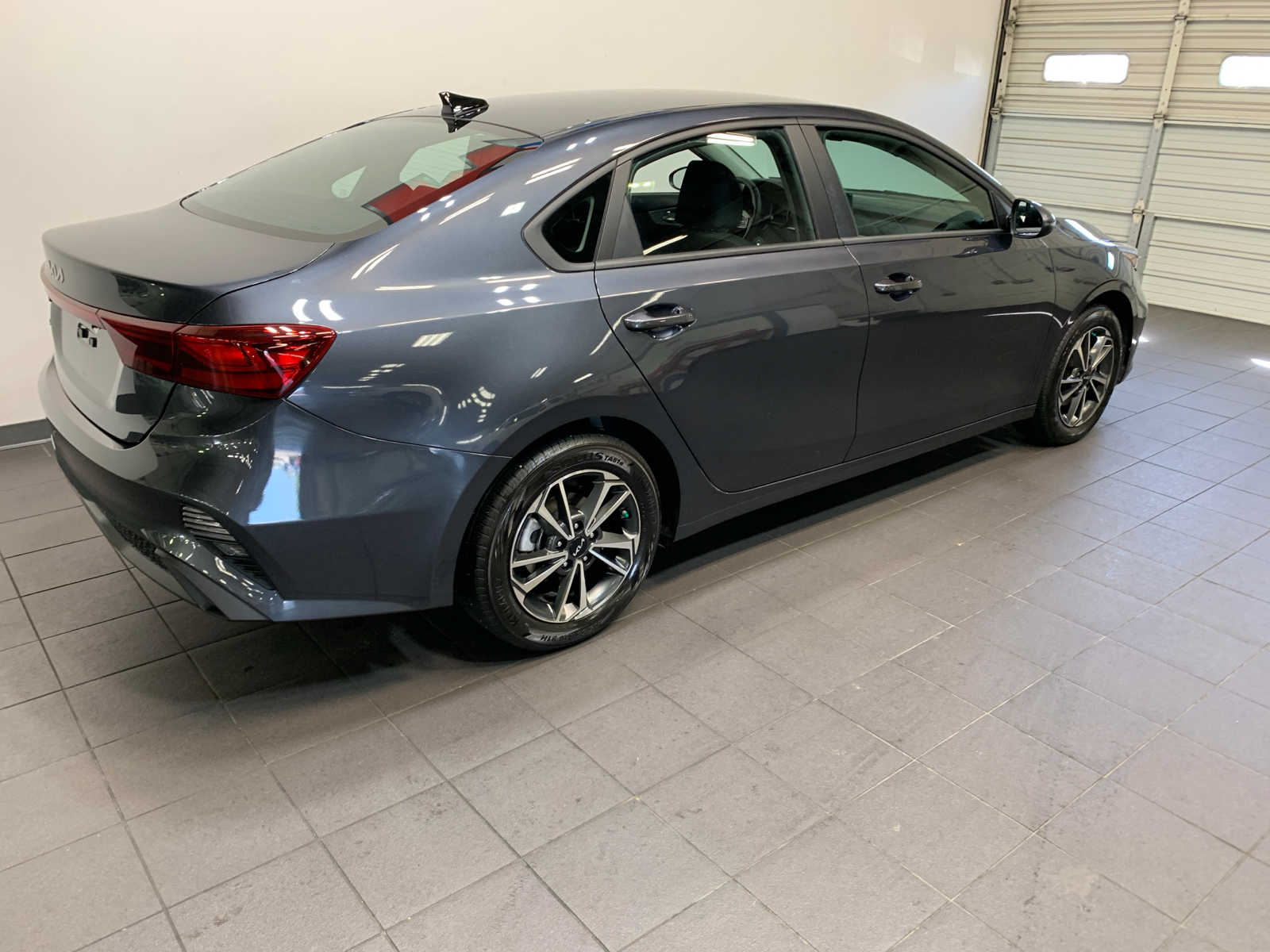 2023 Kia Forte LXS photo 4