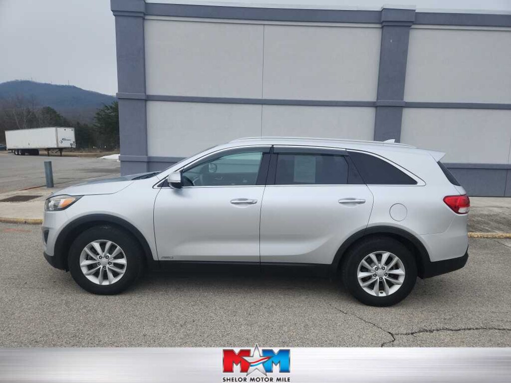 Used 2018 Kia Sorento LX SUV