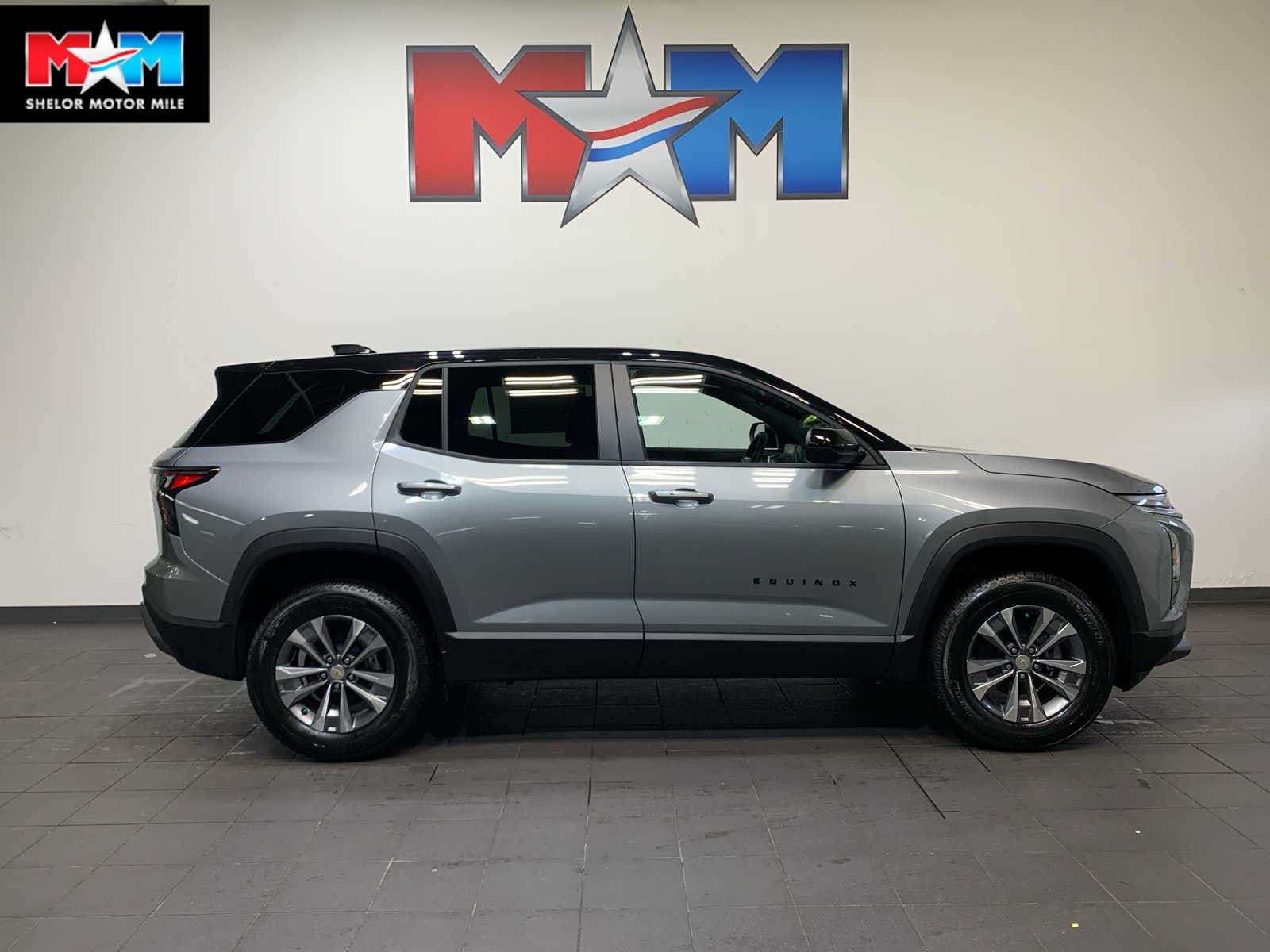 2026 Chevrolet Equinox LT's photo