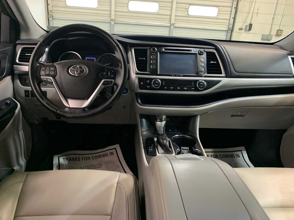 Used 2017 Toyota Highlander XLE SUV