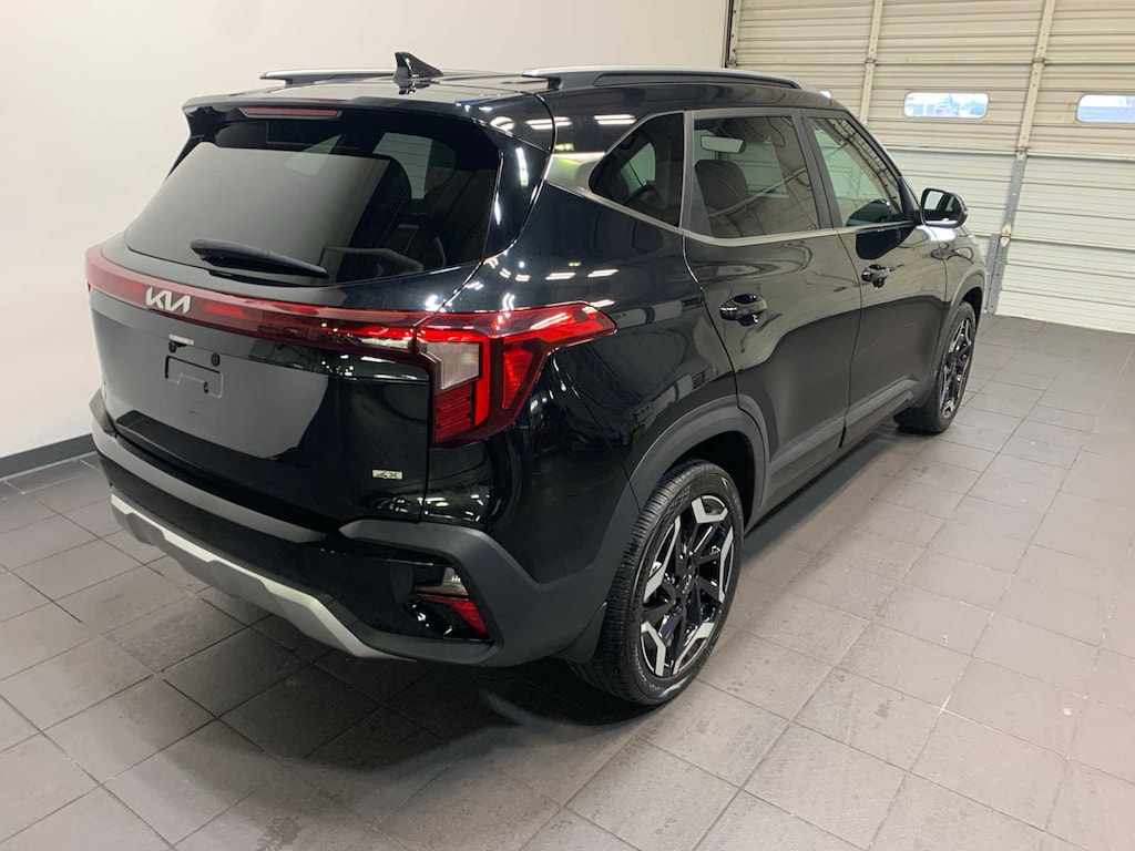 Used 2024 Kia Seltos SX SUV