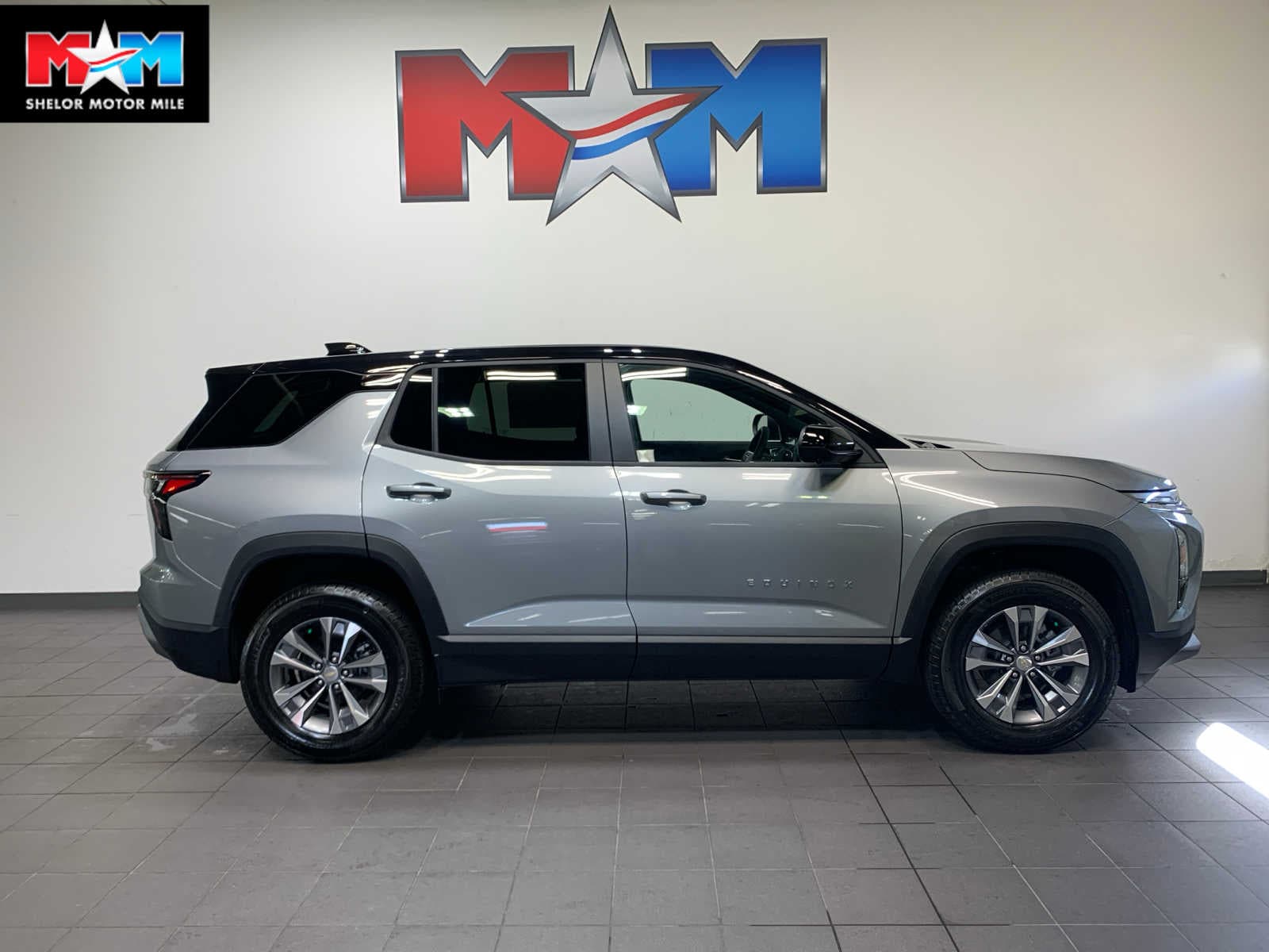 2026 Chevrolet Equinox LT's photo