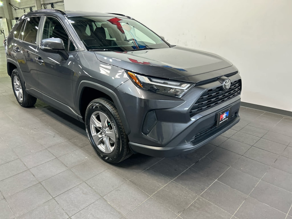 Used 2022 Toyota RAV4 XLE SUV