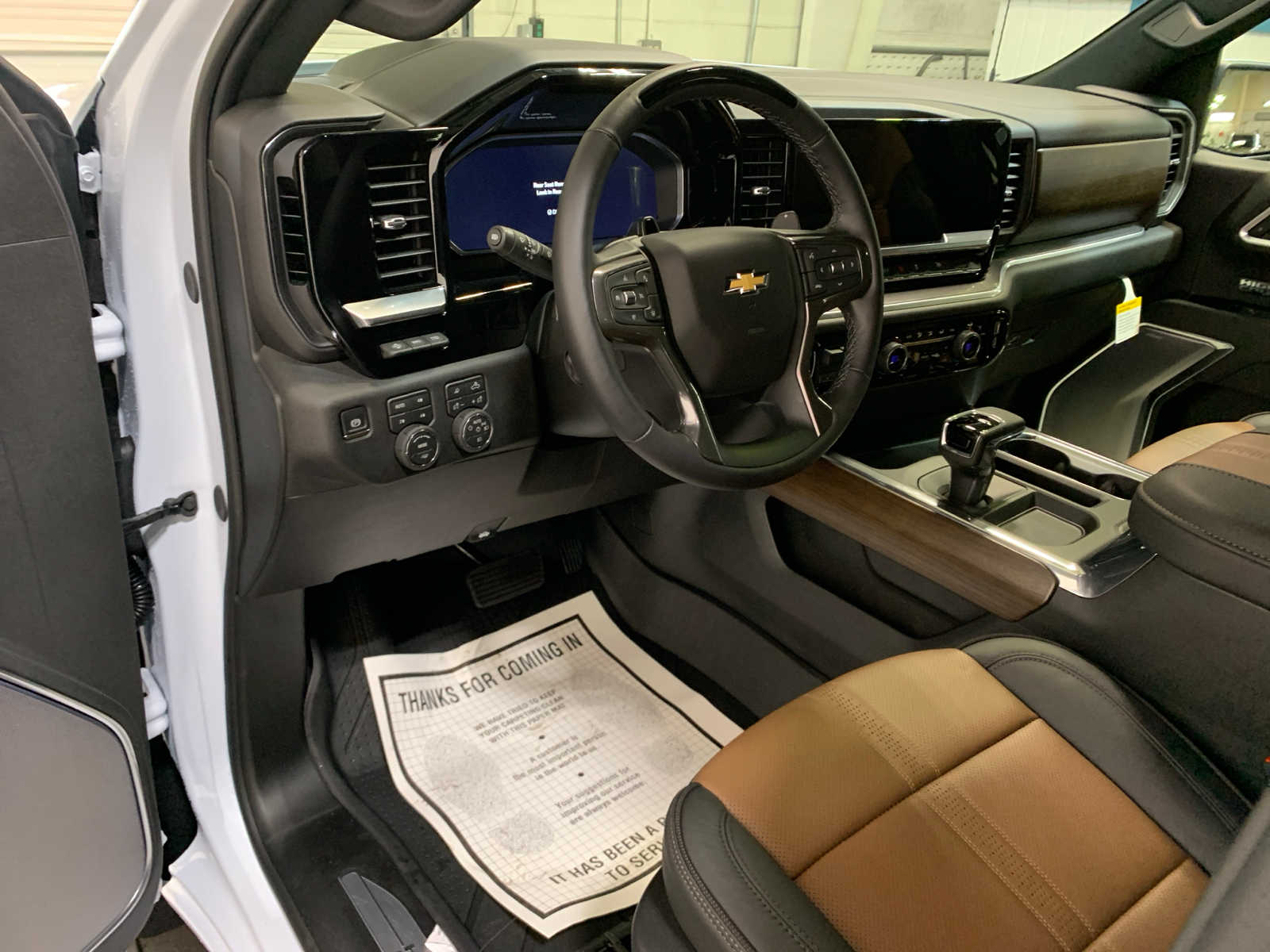 2026 Chevrolet Silverado 1500 High Country - Photo 10