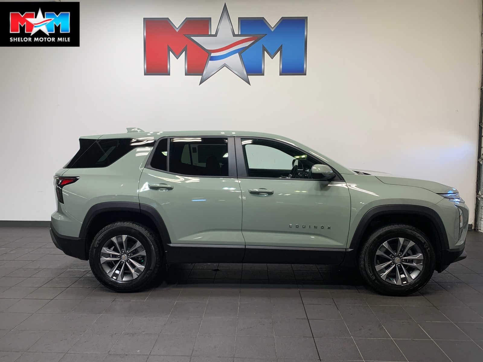 2026 Chevrolet Equinox LT's photo