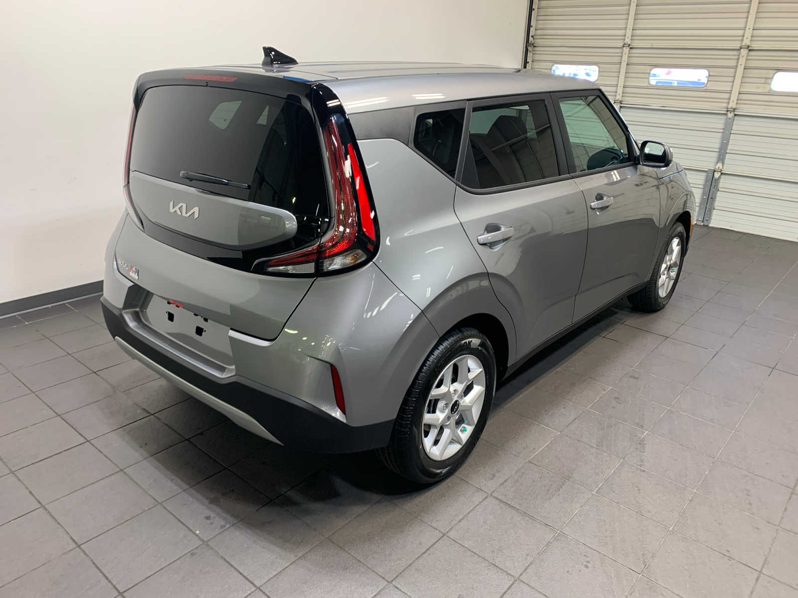2025 Kia Soul LX photo 3