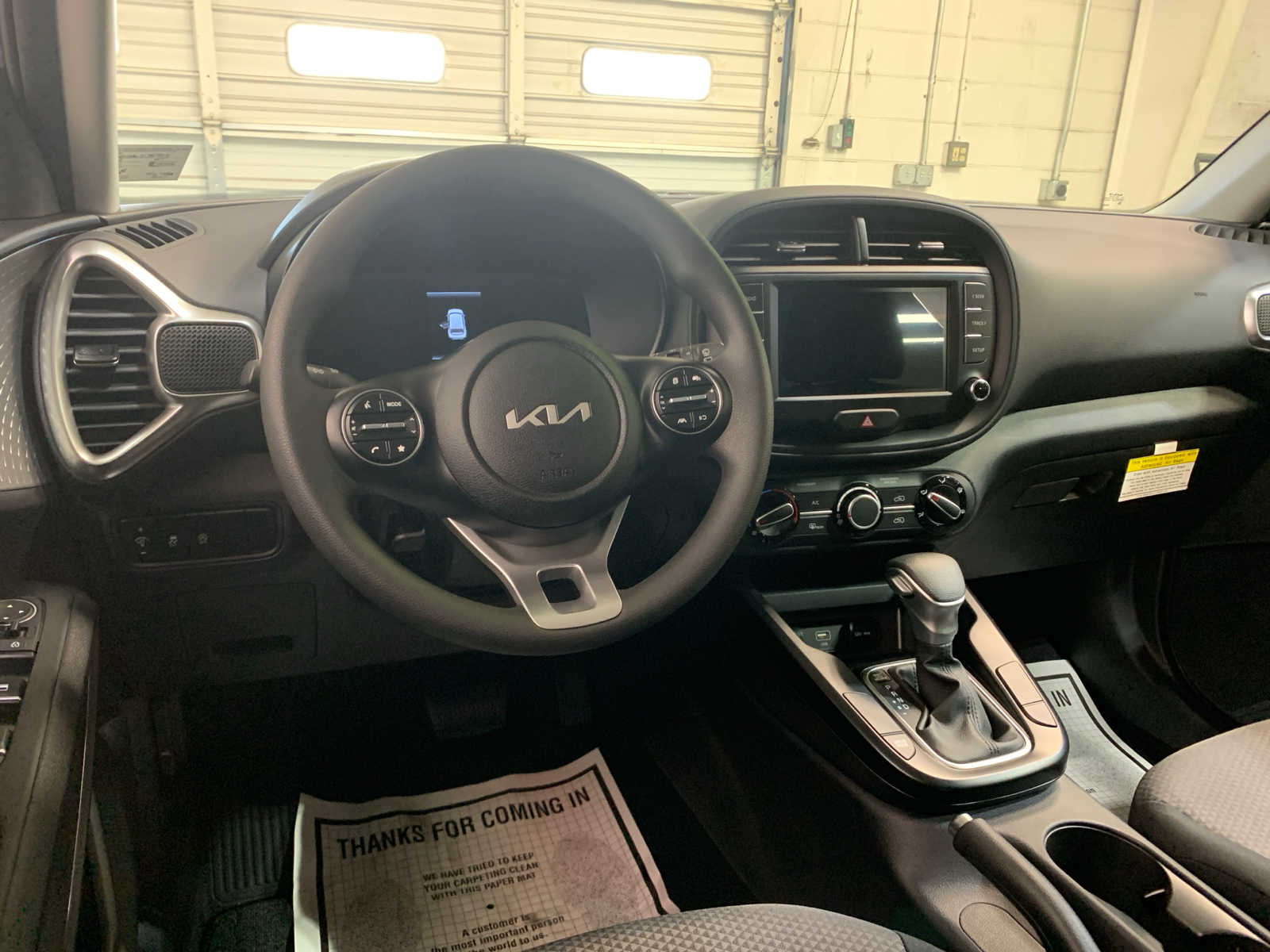 2025 Kia Soul LX photo 4