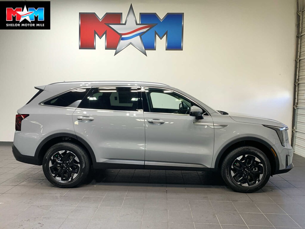 New 2026 Kia Sorento S SUV