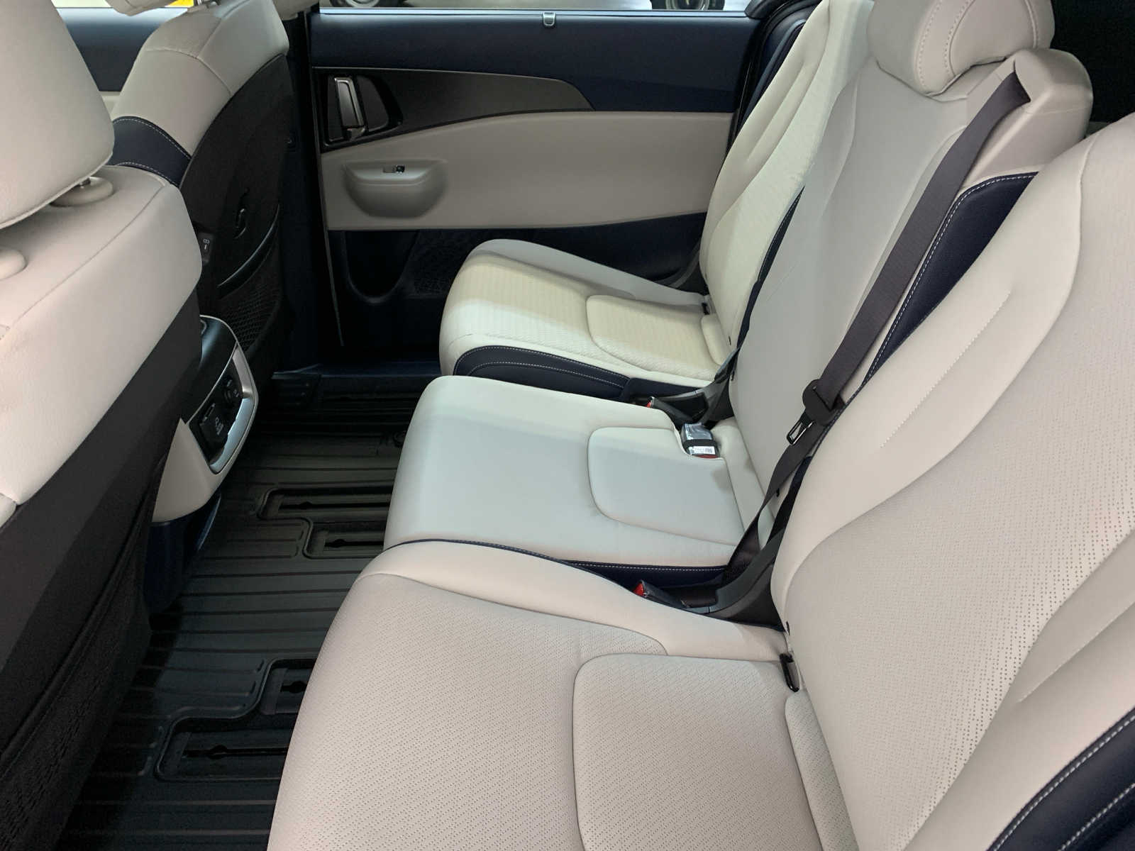 2026 Kia Carnival SX Prestige - Photo 19