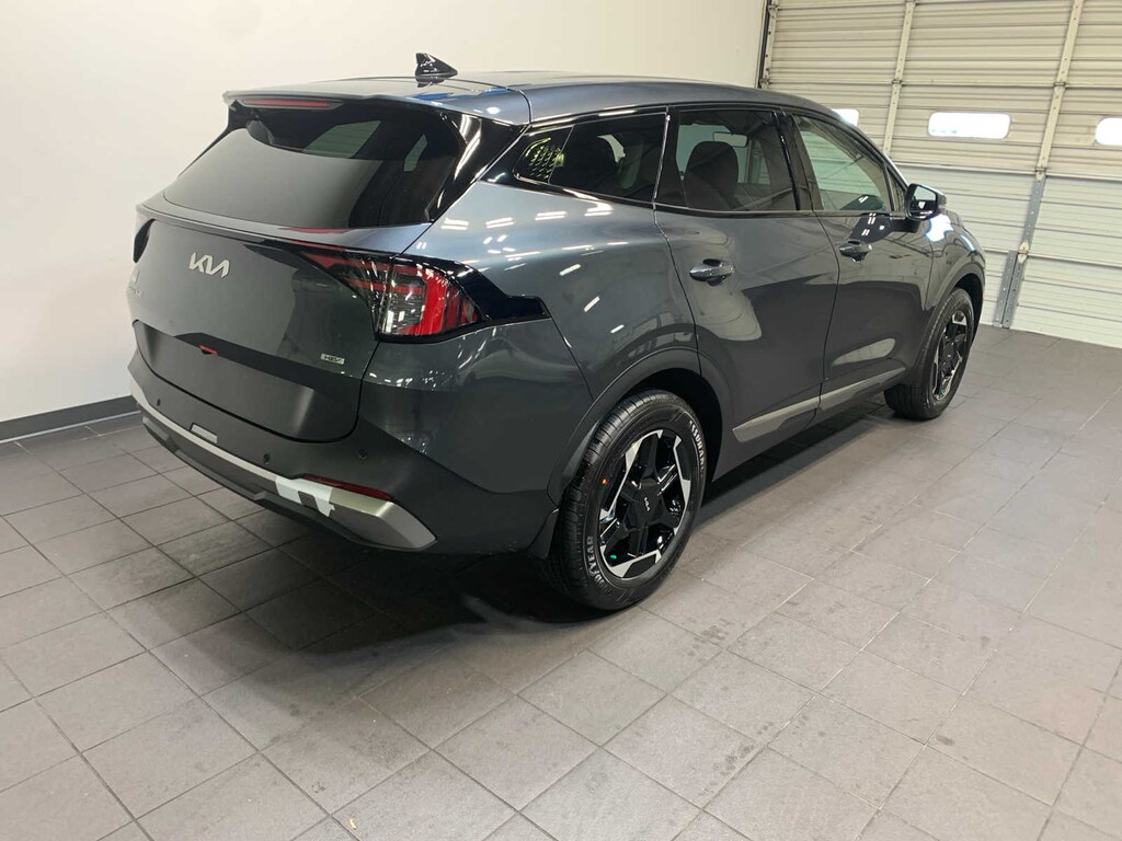 New 2026 Kia Sportage Hybrid S SUV