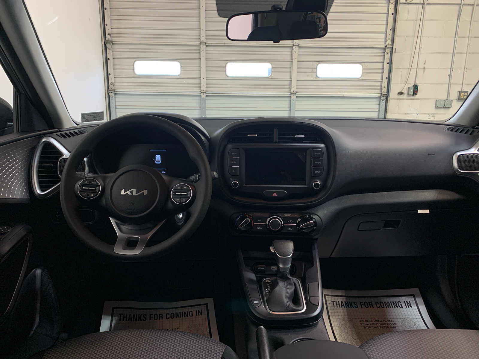 2025 Kia Soul LX photo 4