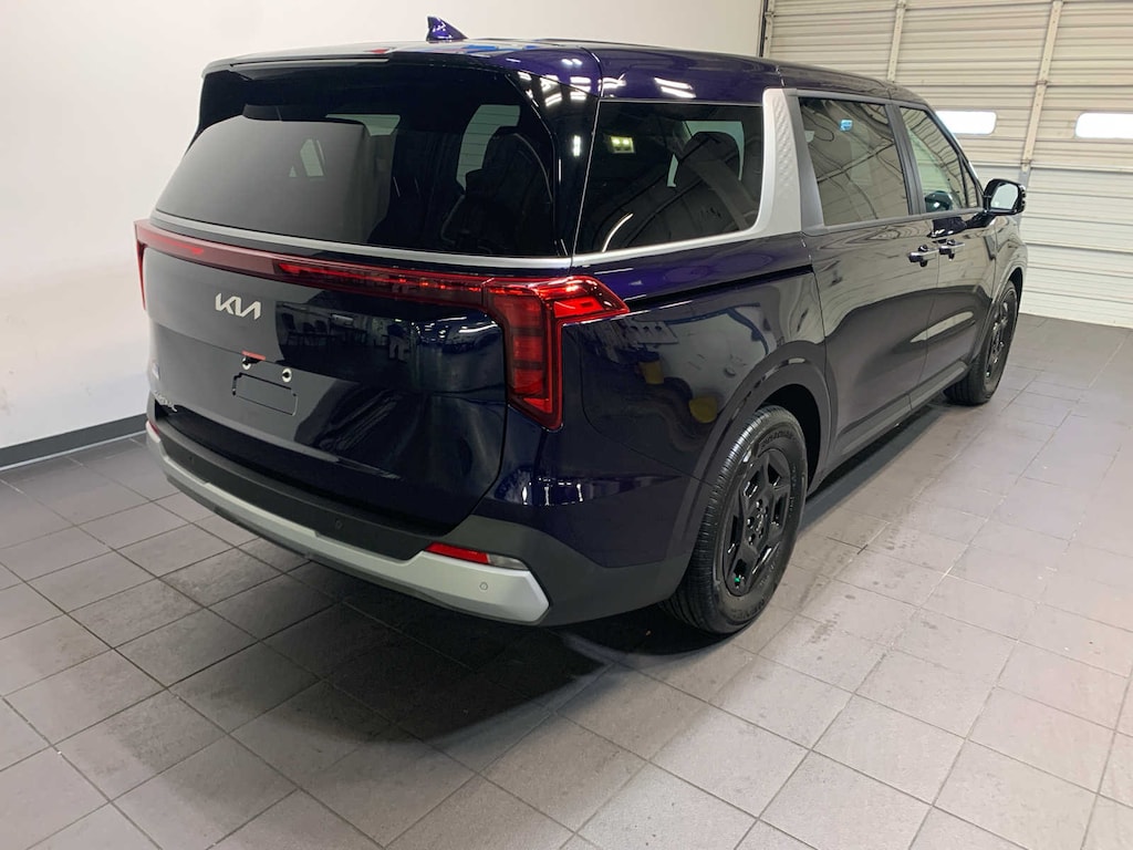 New 2026 Kia Carnival LXS Van Passenger Van