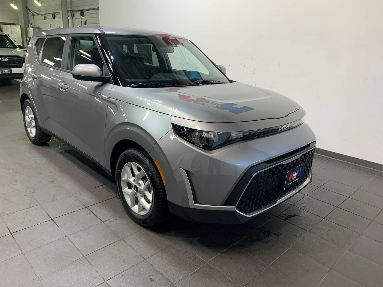 2025 Kia Soul LX photo 2