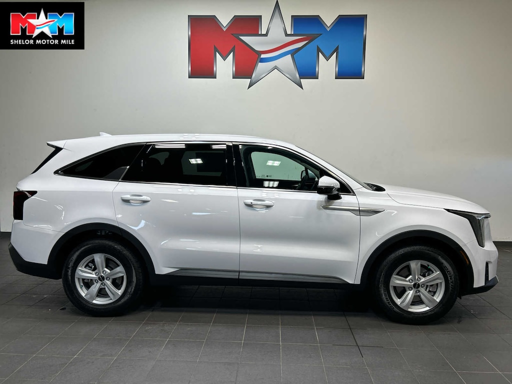 New 2026 Kia Sorento LX SUV