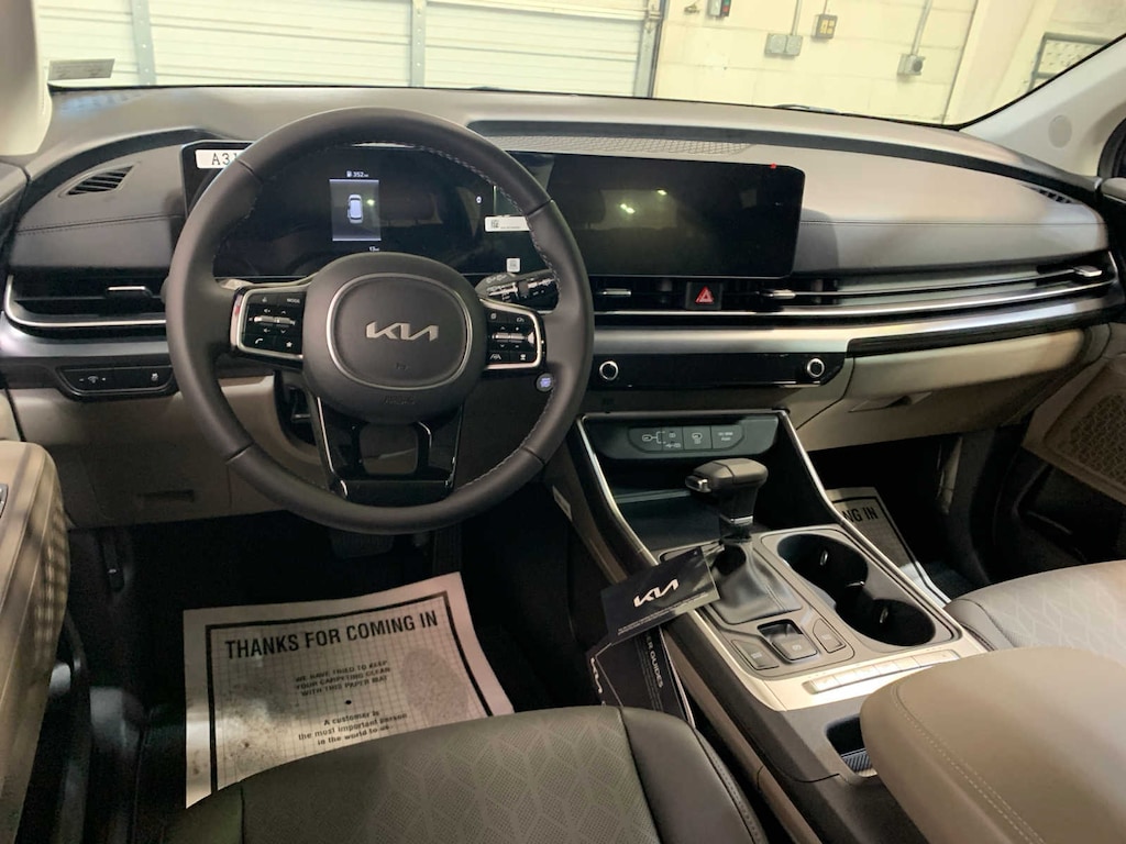 New 2026 Kia Carnival LXS Van Passenger Van