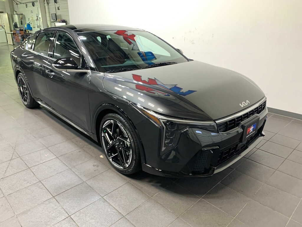 New 2025 Kia K4 GT-Line Sedan