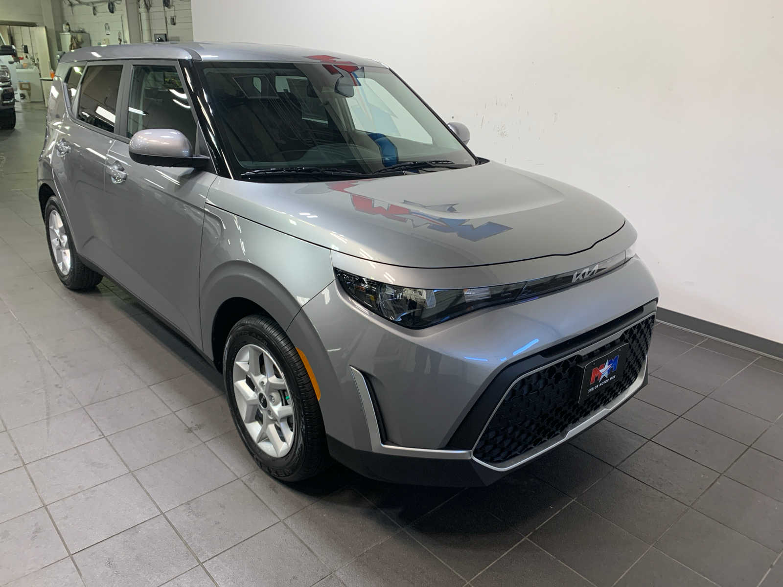 2025 Kia Soul LX photo 2