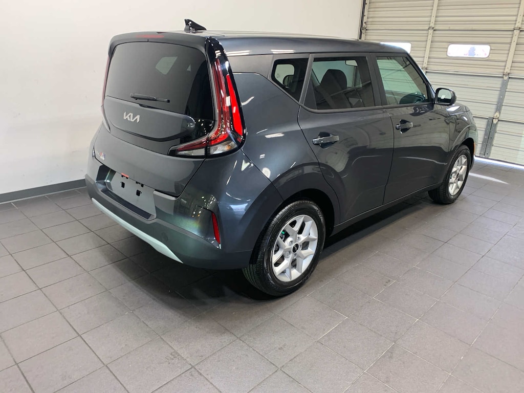 New 2025 Kia Soul LX Hatchback