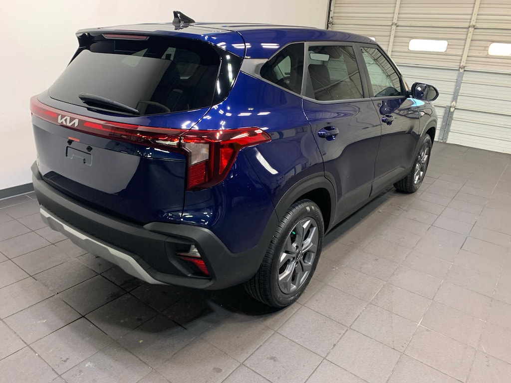 New 2026 Kia Seltos LX SUV