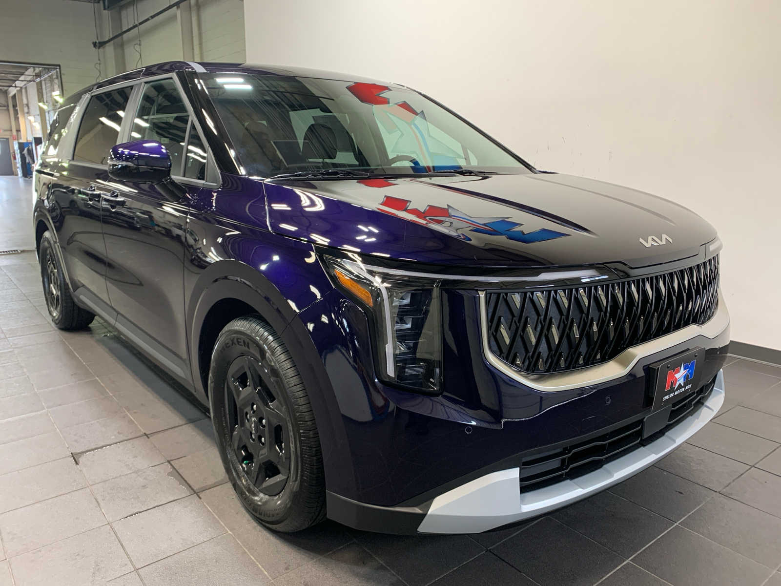 2026 Kia Carnival LXS photo 2