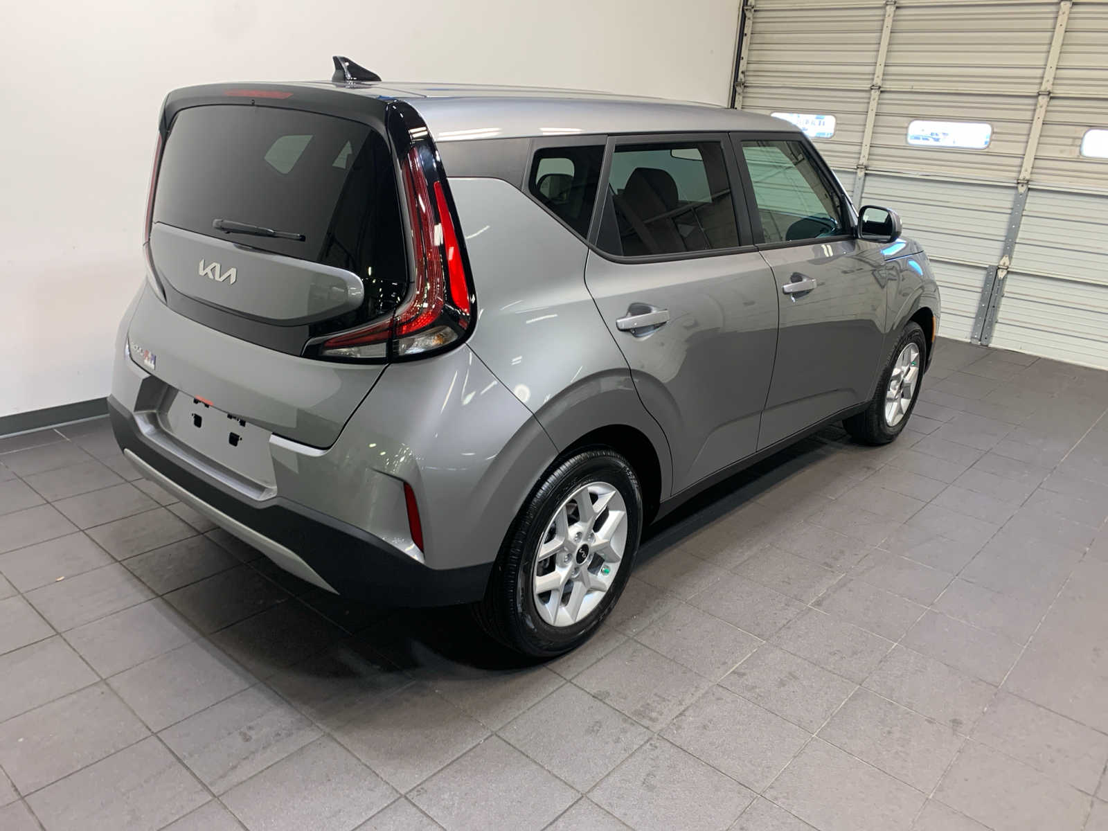 2025 Kia Soul LX photo 3