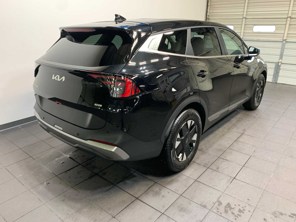 New 2026 Kia Sportage Hybrid LX SUV