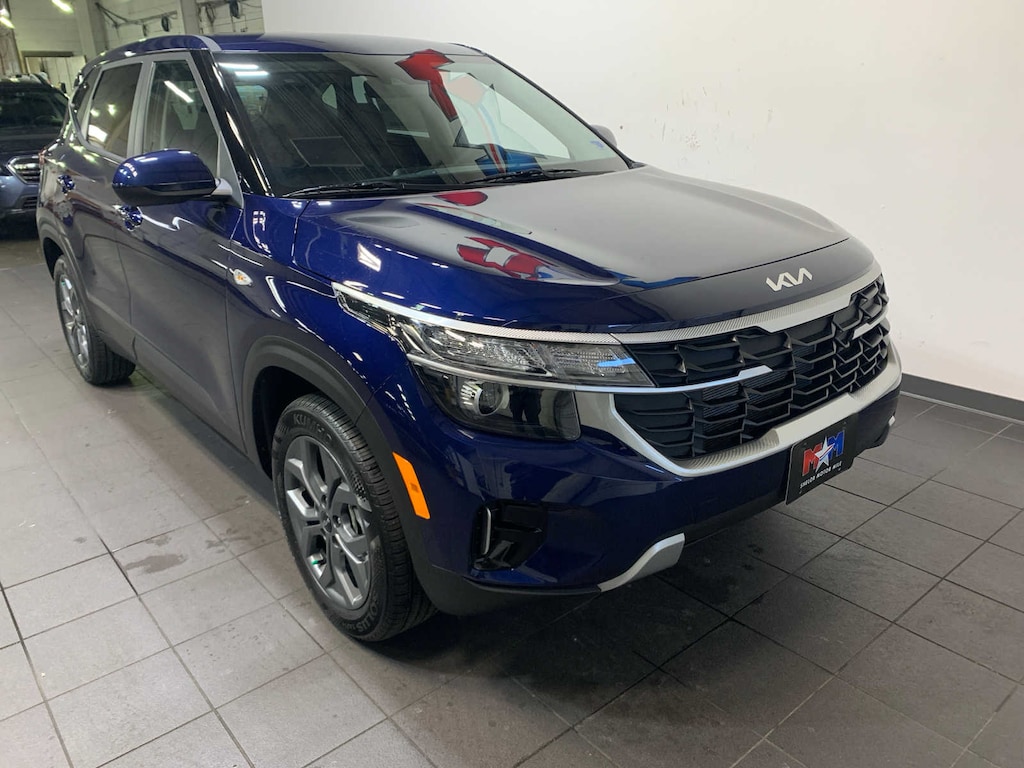 New 2026 Kia Seltos LX SUV