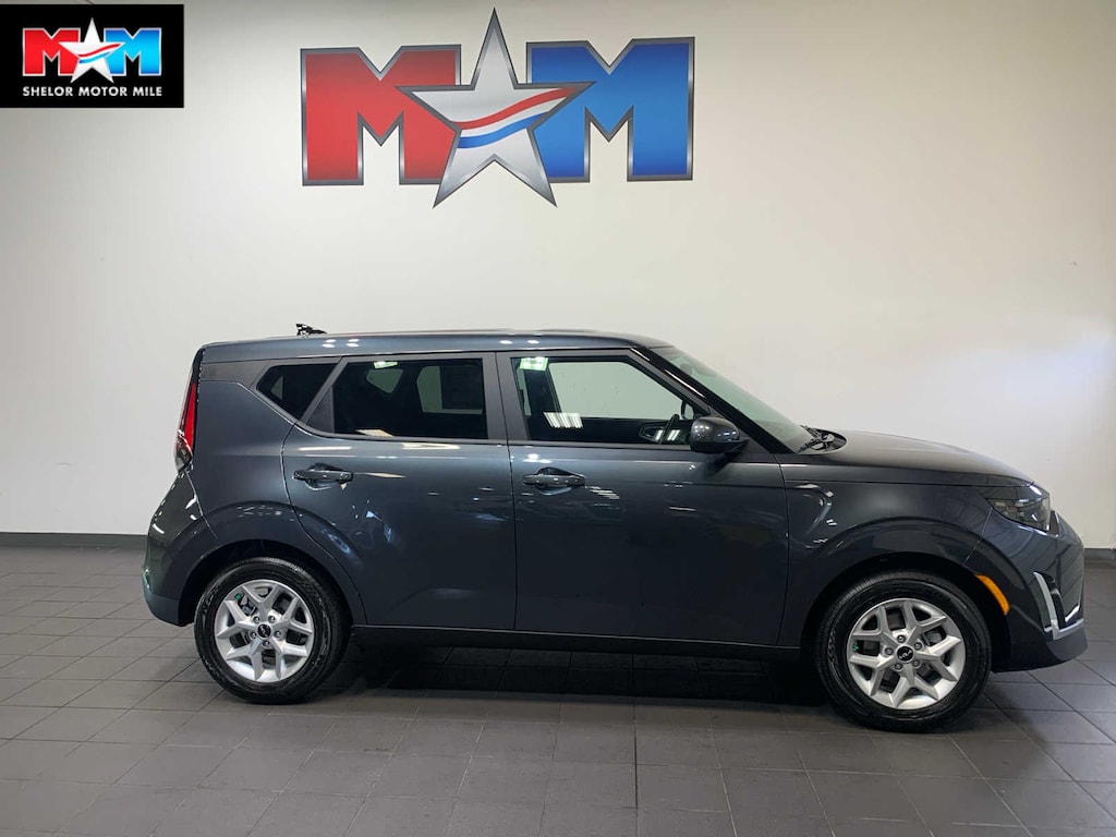 New 2025 Kia Soul LX Hatchback