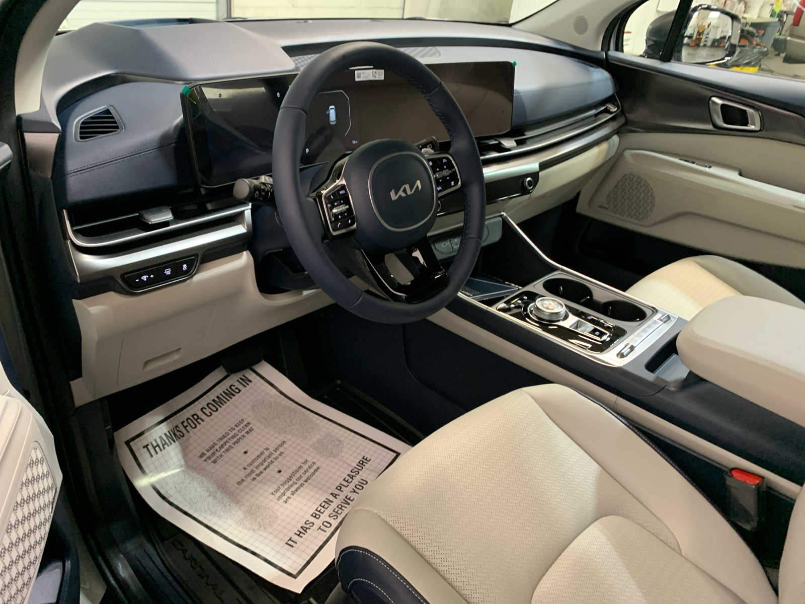2026 Kia Carnival SX Prestige - Photo 17