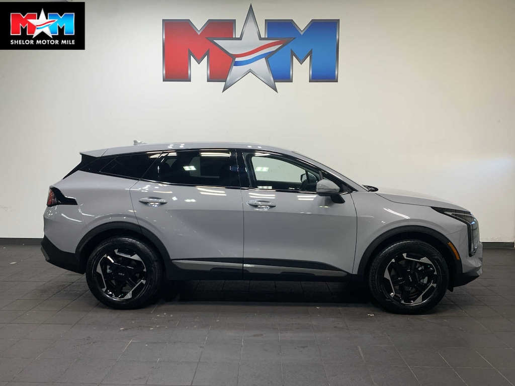 New 2026 Kia Sportage Hybrid S SUV