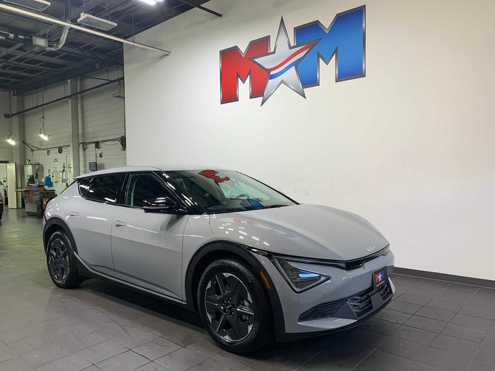 2025 Kia EV6 Light photo 2