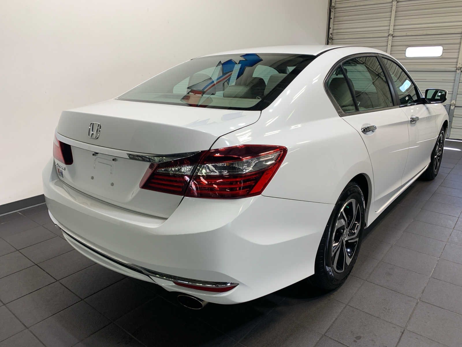 2016 Honda Accord LX photo 3