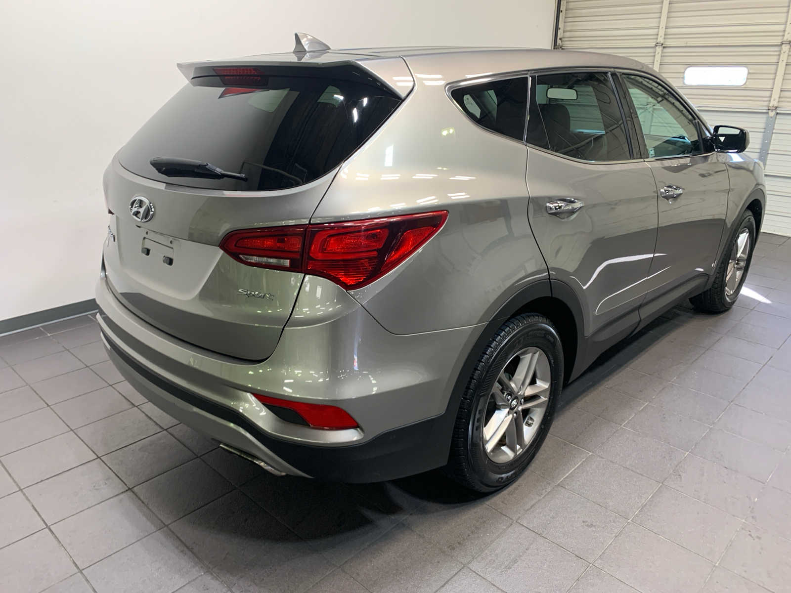 2017 Hyundai Santa Fe Sport Base photo 2