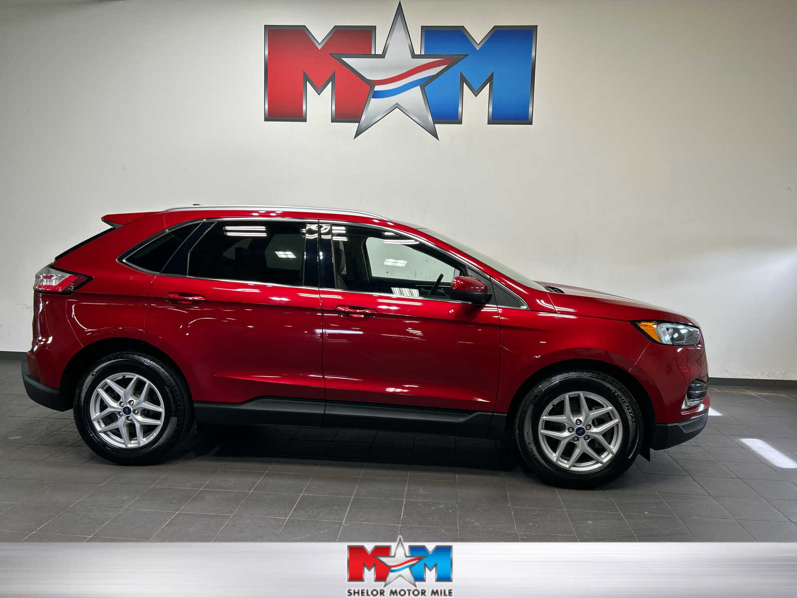2022 Ford Edge SEL AWD's photo