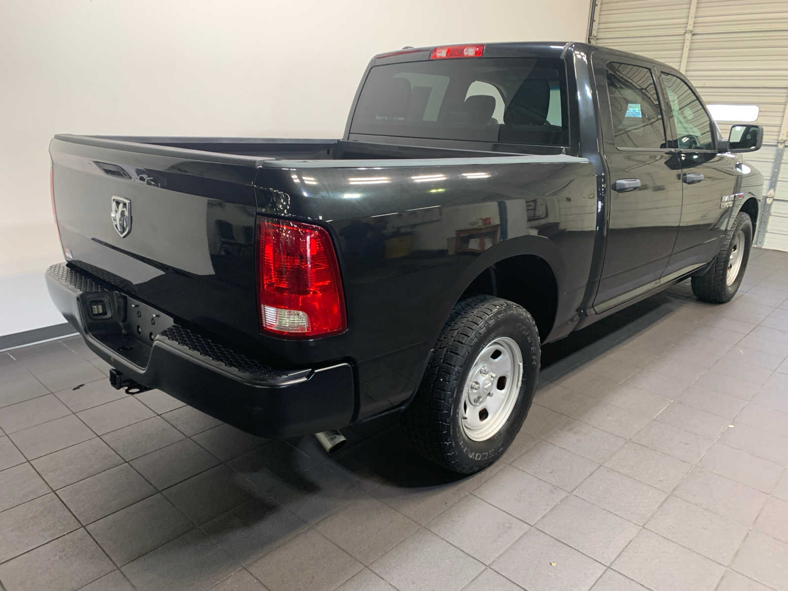 2018 Ram 1500 Tradesman photo 3