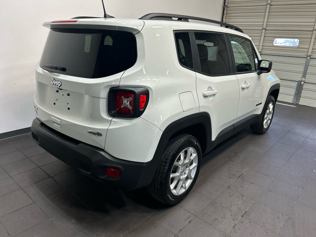Used 2022 Jeep Renegade Latitude SUV