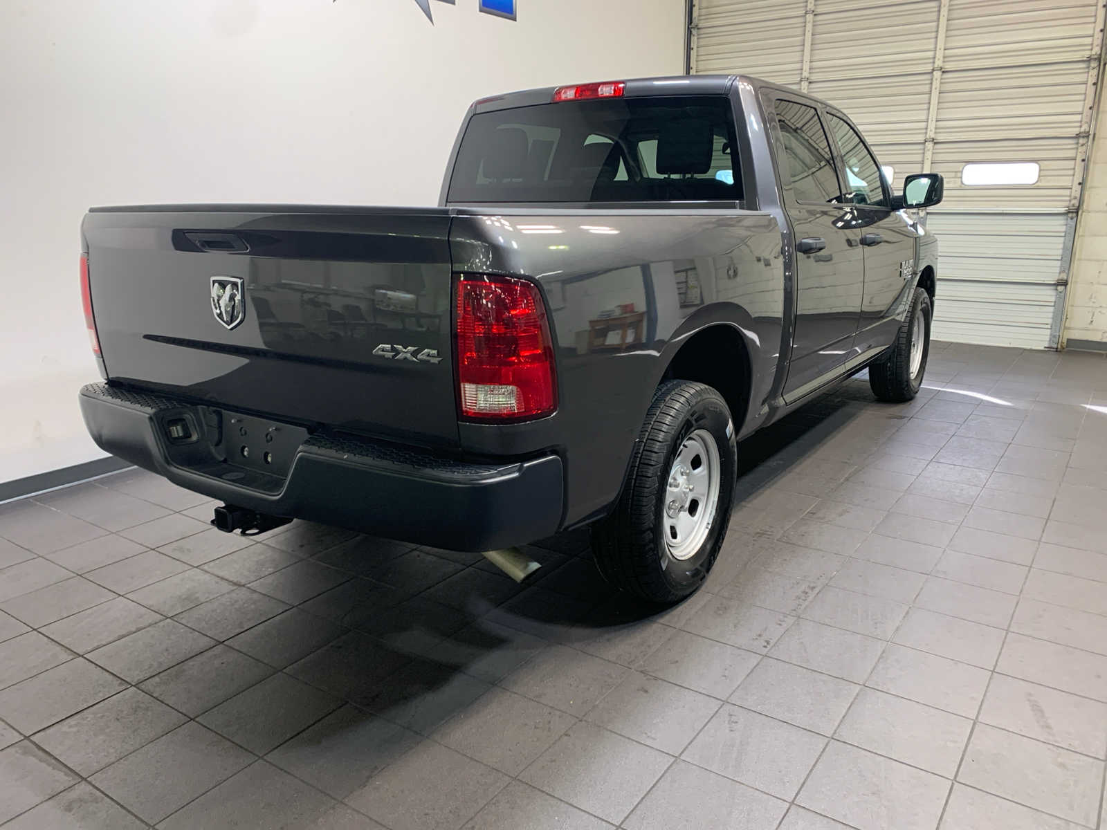 2020 Ram 1500 Classic Tradesman photo 3