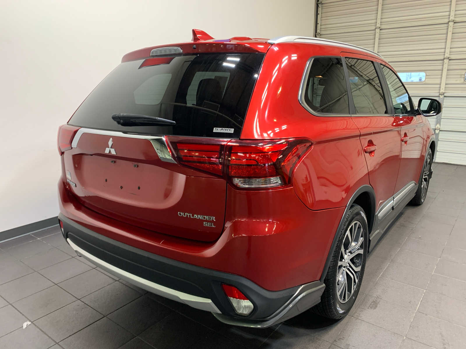 2018 Mitsubishi Outlander SEL photo 3